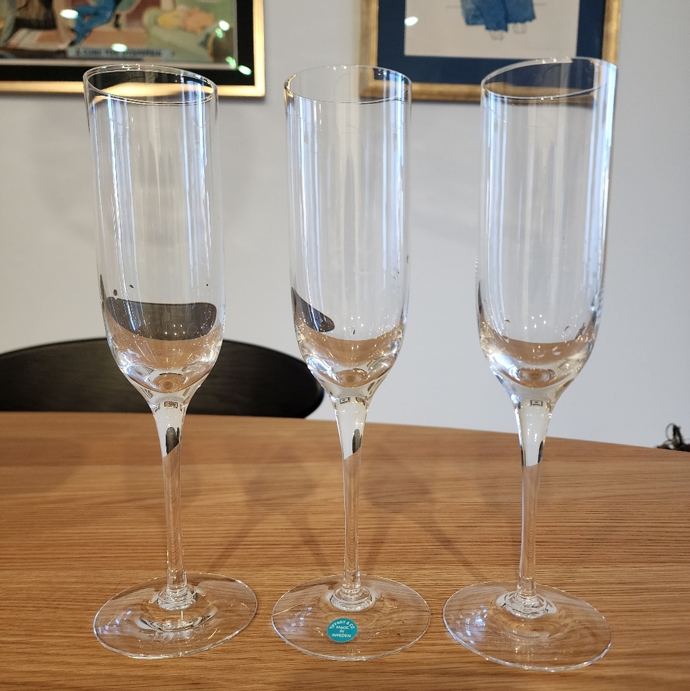 Tiffany & Co. Classic Home Essentials champagne flutes. Set Of 3